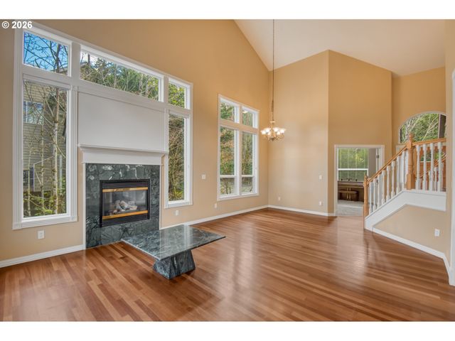 9583 Nw RANDALL Ln, Portland, OR 97229