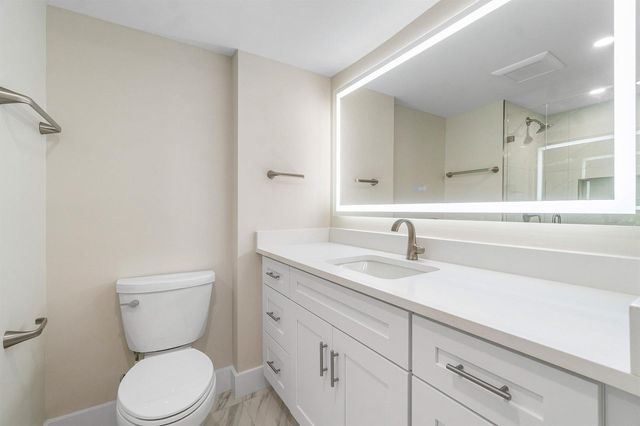 16 Stratford Drive E C, Boynton Beach, FL 33436