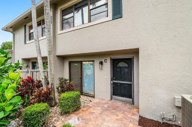 16 Stratford Drive E C, Boynton Beach, FL 33436