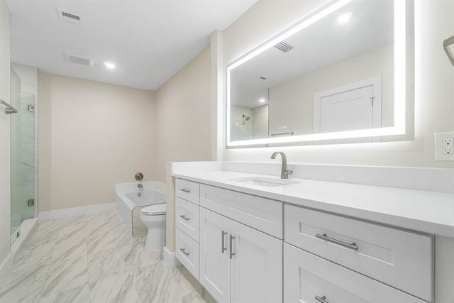 16 Stratford Drive E C, Boynton Beach, FL 33436
