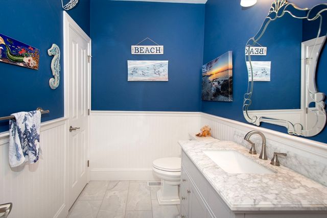 17 Saddle Ln, Hanover, MA 02339