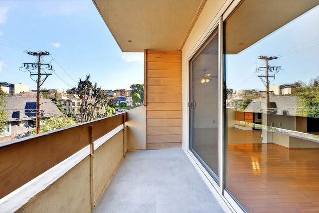 55 Fairmount Ave 104, Oakland, CA 94611