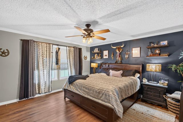 146 Glen Street, Summerville, SC 29483