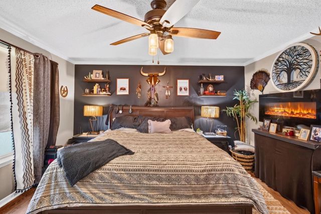 146 Glen Street, Summerville, SC 29483