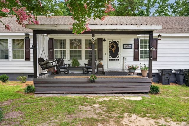146 Glen Street, Summerville, SC 29483