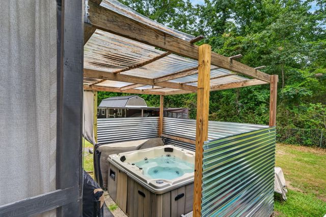 146 Glen Street, Summerville, SC 29483