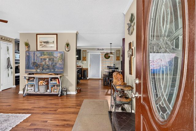 146 Glen Street, Summerville, SC 29483