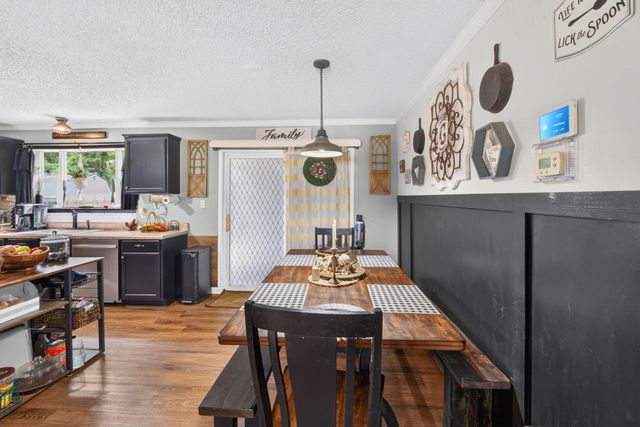 146 Glen Street, Summerville, SC 29483