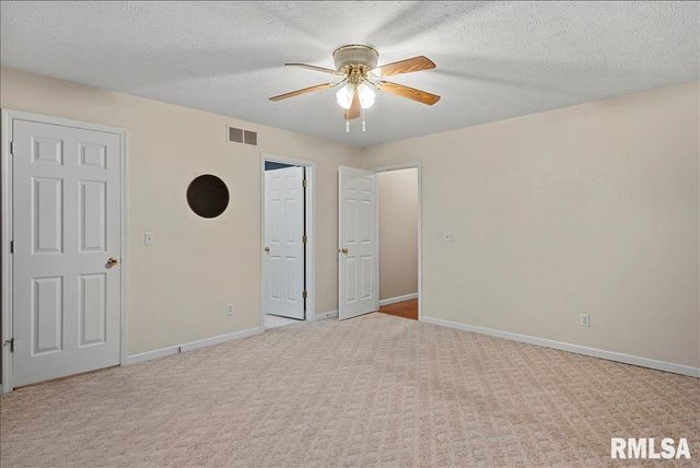 3833 WEXFORD Drive, Springfield, IL 62704