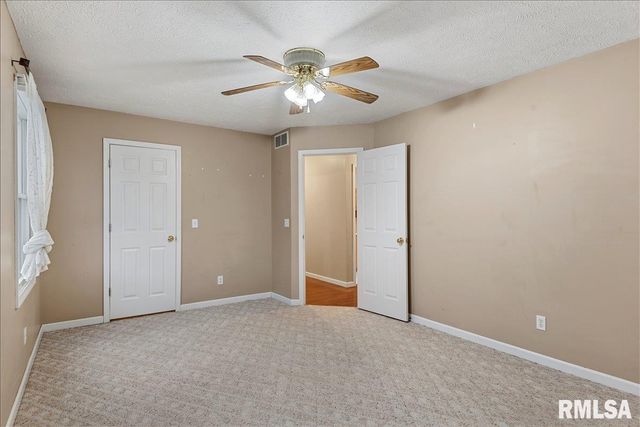 3833 WEXFORD Drive, Springfield, IL 62704