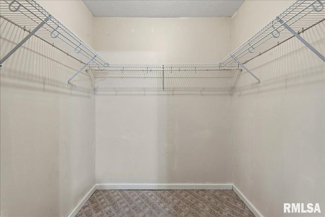 3833 WEXFORD Drive, Springfield, IL 62704