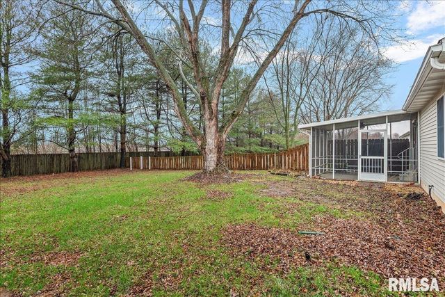 3833 WEXFORD Drive, Springfield, IL 62704