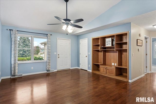 3833 WEXFORD Drive, Springfield, IL 62704