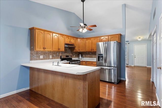 3833 WEXFORD Drive, Springfield, IL 62704