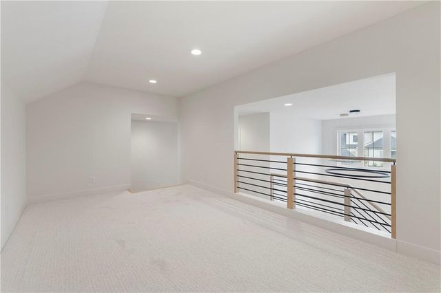 10675 W 142nd Terrace, Overland Park, KS 66221