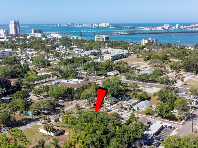 903 VINE AVENUE, Clearwater, FL 33755