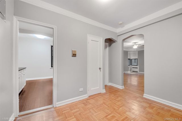 41-09 41st Street, Sunnyside, NY 11104
