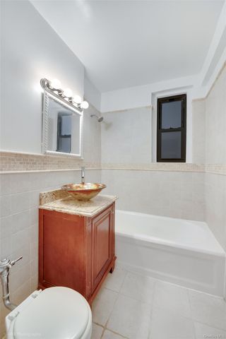 41-09 41st Street, Sunnyside, NY 11104