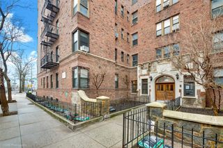 41-09 41st Street, Sunnyside, NY 11104