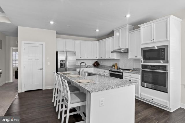 10112 DRESSAGE DR, Upper Marlboro, MD 20772