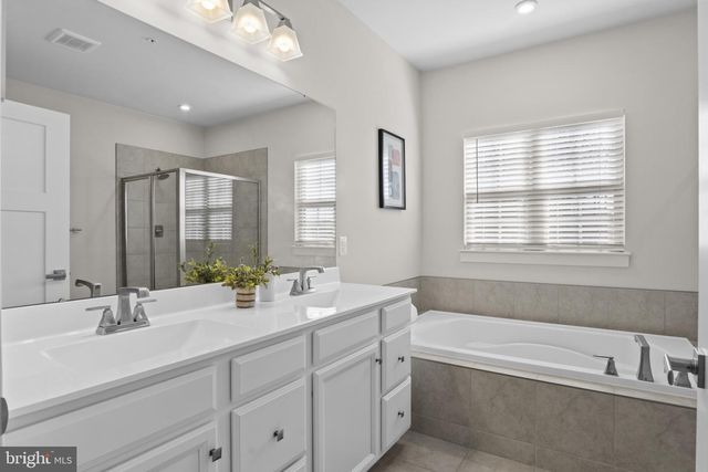 10112 DRESSAGE DR, Upper Marlboro, MD 20772