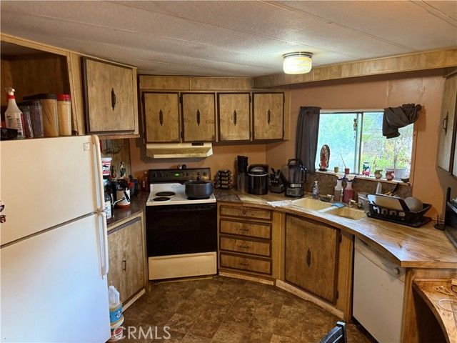 9532 Bell Avenue, Lower Lake, CA 95457