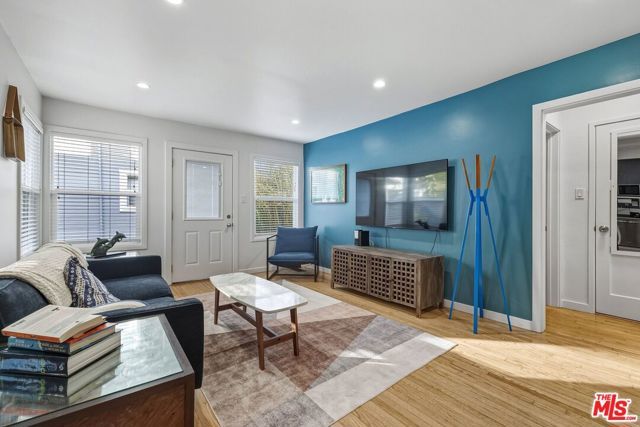 1222 Chelsea Avenue, Santa Monica, CA 90404