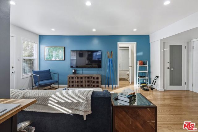 1222 Chelsea Avenue, Santa Monica, CA 90404