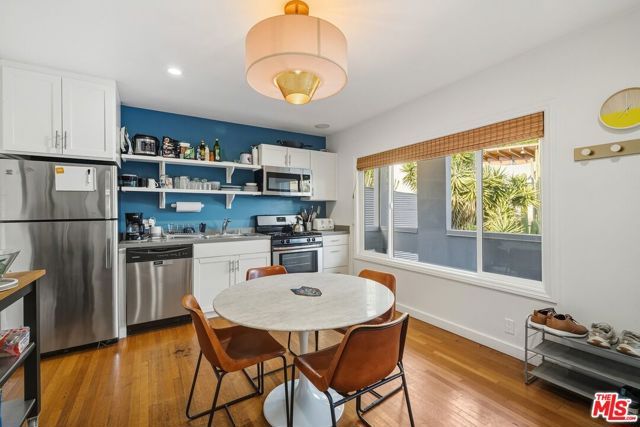 1222 Chelsea Avenue, Santa Monica, CA 90404