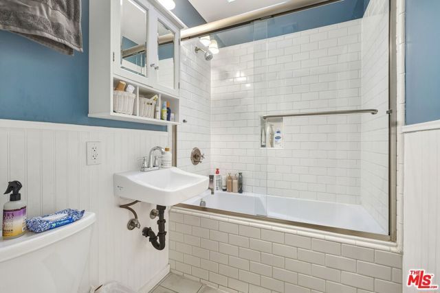 1222 Chelsea Avenue, Santa Monica, CA 90404