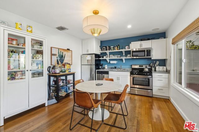 1222 Chelsea Avenue, Santa Monica, CA 90404