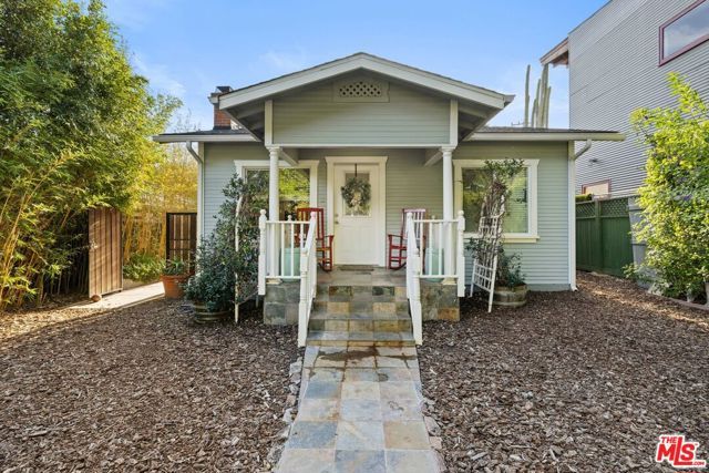 1222 Chelsea Avenue, Santa Monica, CA 90404