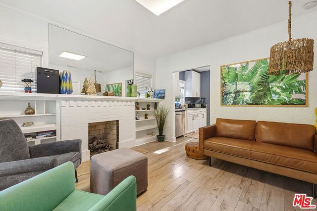 1222 Chelsea Avenue, Santa Monica, CA 90404