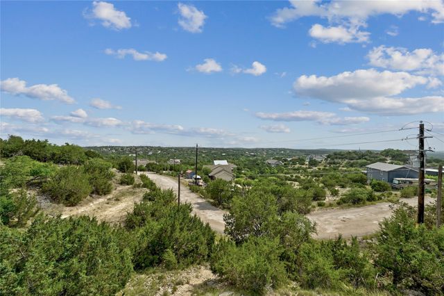 17837 Panorama DR, Dripping Springs, TX 78620