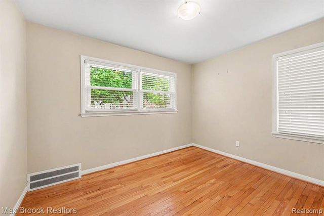1908 Guthrie Avenue, Royal Oak, MI 48067