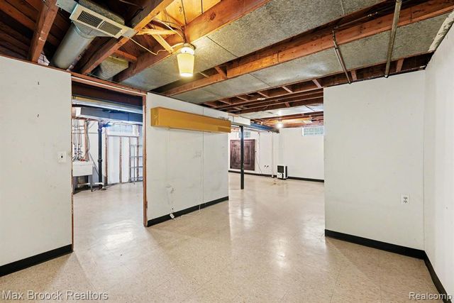 1908 Guthrie Avenue, Royal Oak, MI 48067