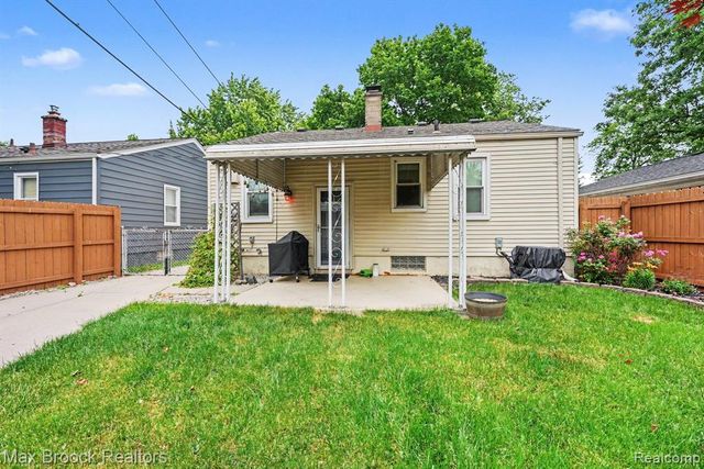 1908 Guthrie Avenue, Royal Oak, MI 48067