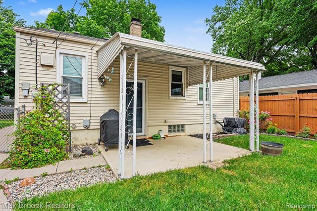 1908 Guthrie Avenue, Royal Oak, MI 48067