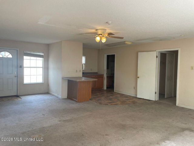 201 Ravens Court, Ocean Springs, MS 39564