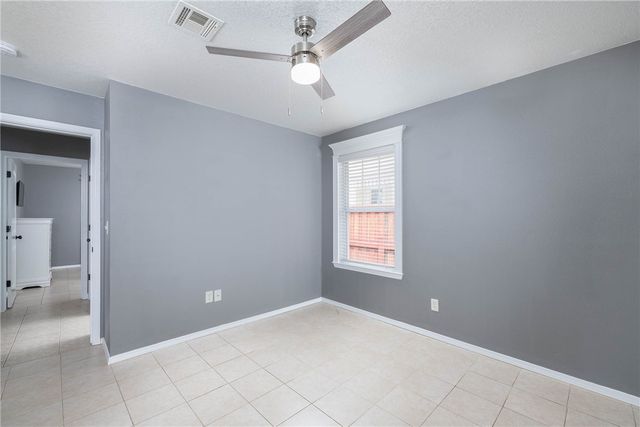 122 S Collins Avenue, Gentry, AR 72734