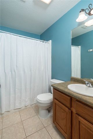 122 S Collins Avenue, Gentry, AR 72734