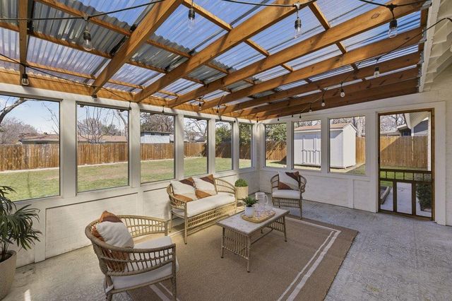 8100 Stillwood LN, Austin, TX 78757