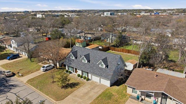 8100 Stillwood LN, Austin, TX 78757
