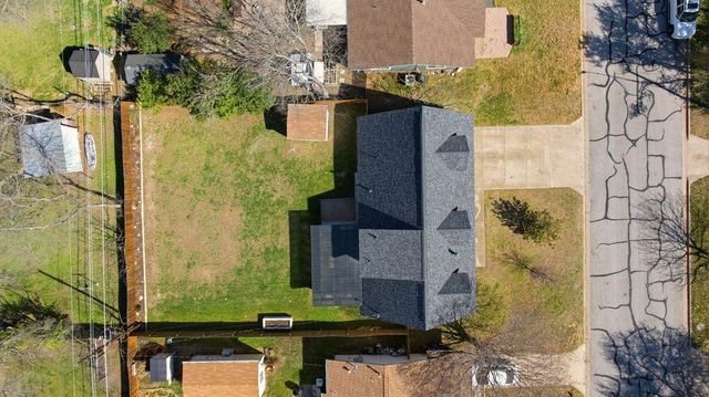 8100 Stillwood LN, Austin, TX 78757