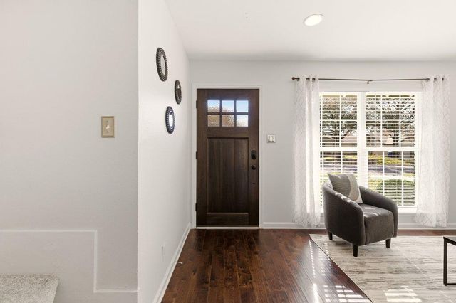 8100 Stillwood LN, Austin, TX 78757