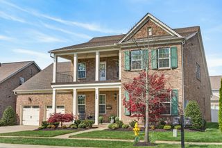135 Ashington Cir, Hendersonville, TN 37075