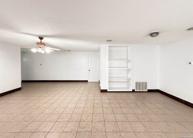 7303 Roveen, San Antonio, TX 78244