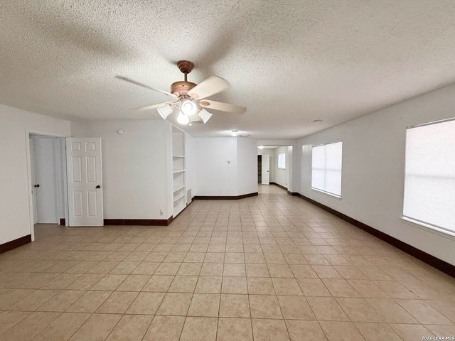 7303 Roveen, San Antonio, TX 78244