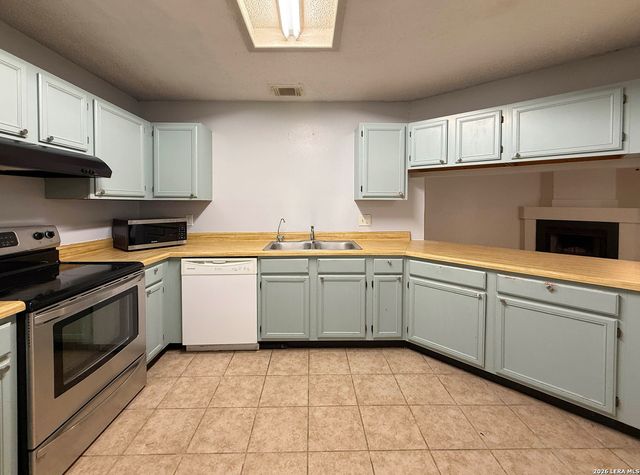 7303 Roveen, San Antonio, TX 78244