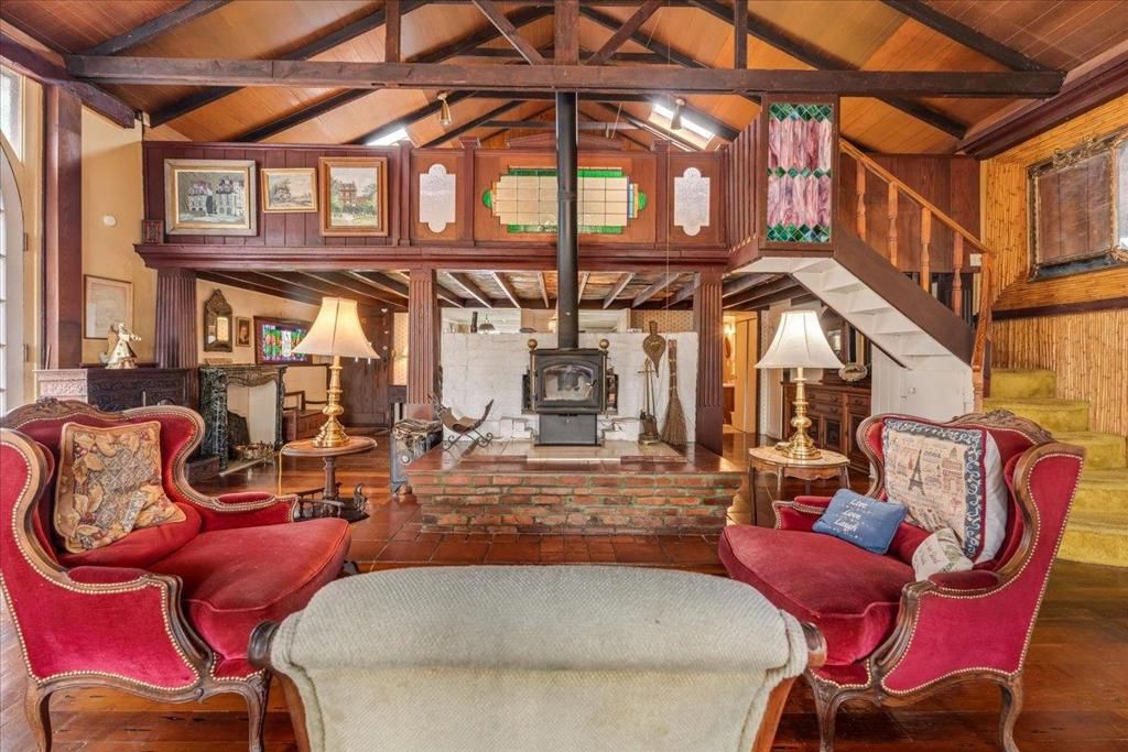 Image 16 of property listing at 841 Congress Avenue, Pacific Grove, CA 93950